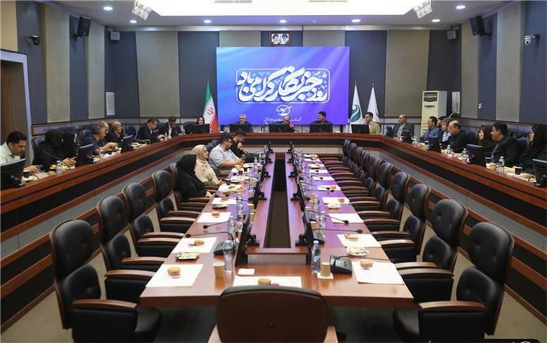 نشست صمیمی و تجلیل از خبرنگاران کیش با حضور مدیرعامل شرکت توسعه و مدیریت بنادر و فرودگاه‌های کیش
