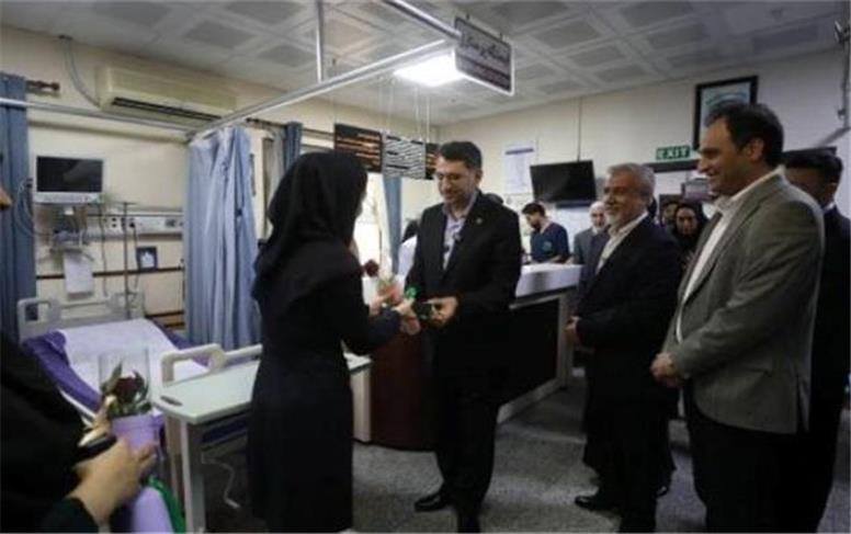 تقدیر مدیرعامل سازمان منطقه آزاد کیش از پرستاران کیش
