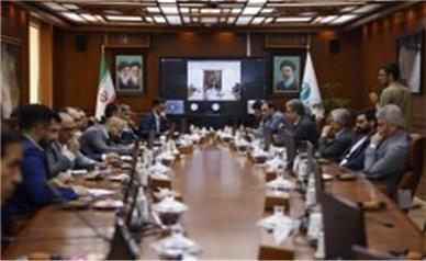 تاکید محمد کبیری بر تدوین بسته‌های حمایتی برای معیشت مردم و پایداری اقتصاد کیش